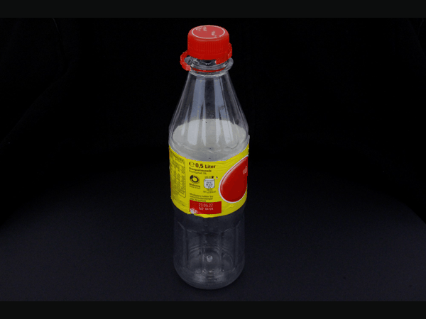 Probendarstellung: PET-Pfandflasche, Mehrweg